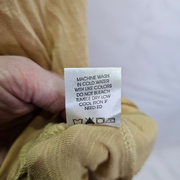 BCBGMaxAzria Gold Satin Trim Swing Tank Size Medium - Picture 8 of 8